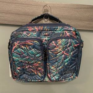 Lug Navigator. Tropical multi. New.